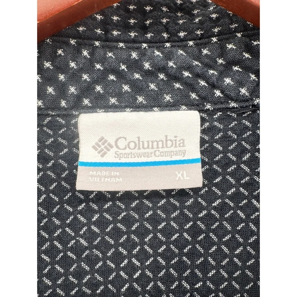 Columbia Sportswear Women's XL Black White Micro Dot Button Up Shirt Lightweight
